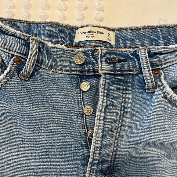 A&F Dad High Rise - Picture 2 of 6